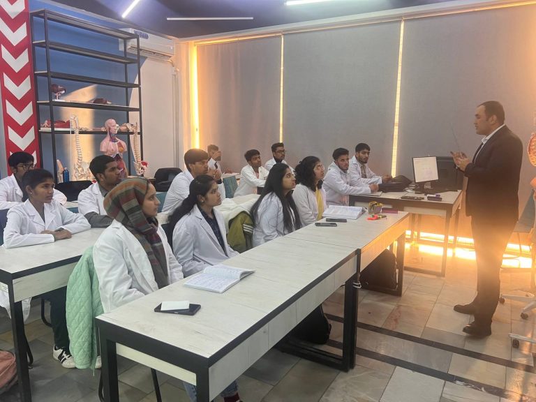 Impuls Medical Institute studnts class time