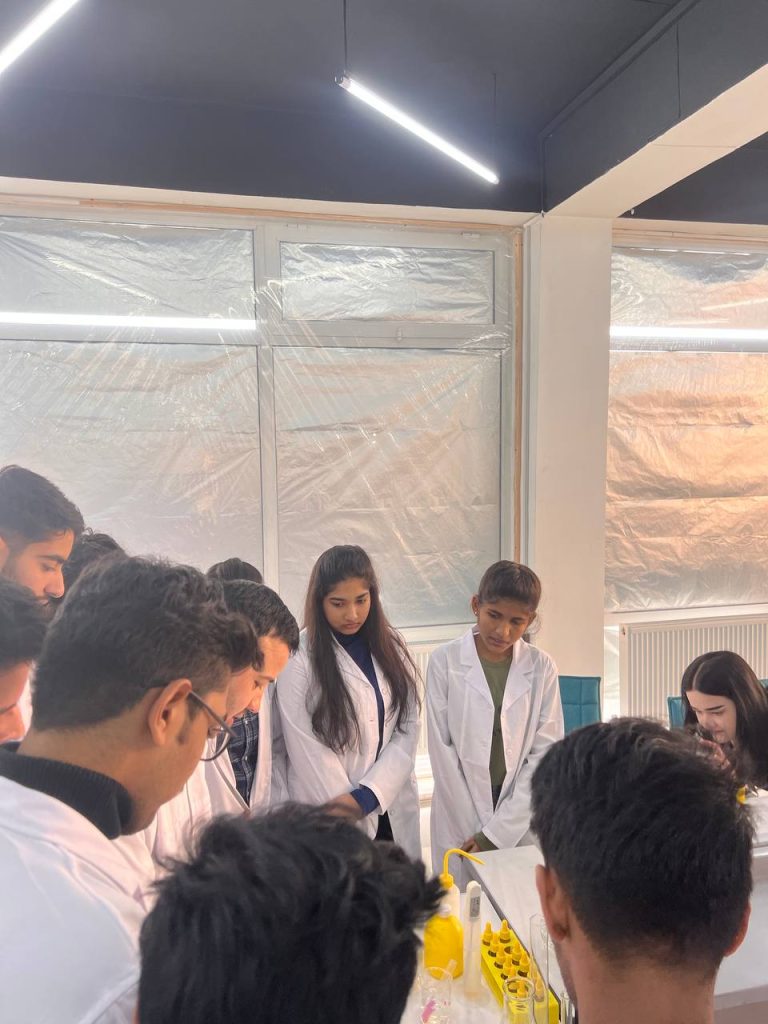 Impuls Medical Institute chemistry practical topic discussion