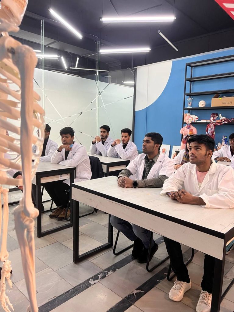 Impuls Medical Institute student chmistry for theory class