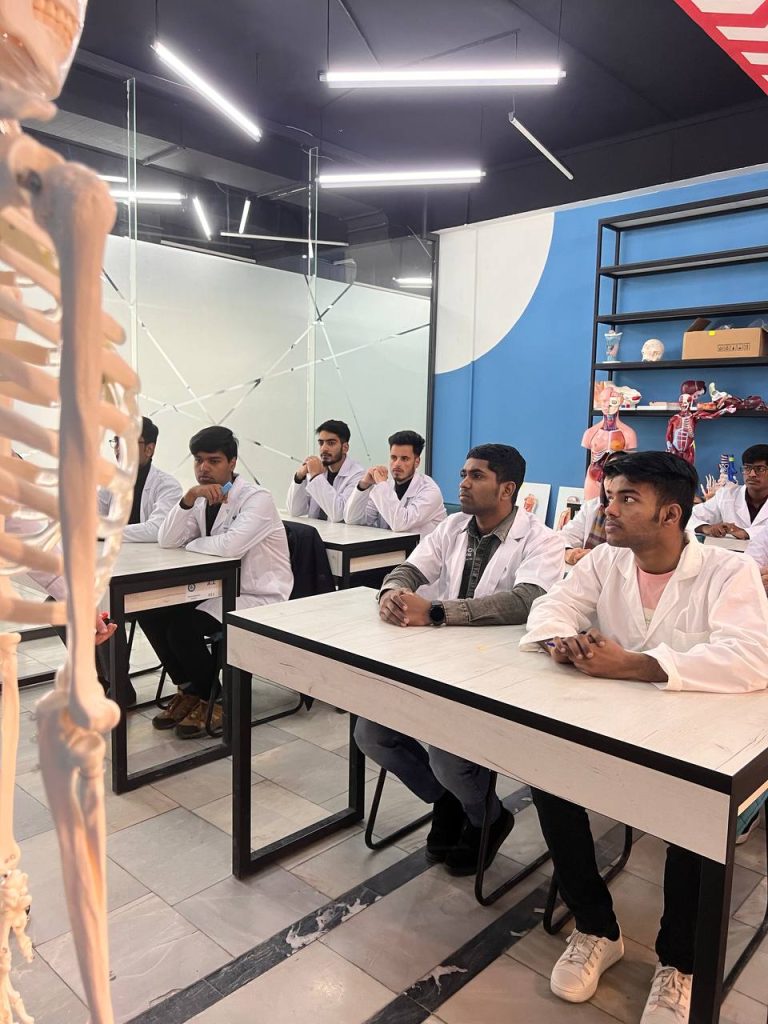 Impuls Medical Institute student biology class 1