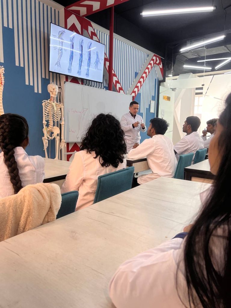 Impuls Medical Institute student biology class 6
