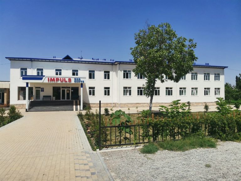 Impuls Medical Institute student biology class 9